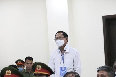 Cựu Thứ trưởng Bộ Y tế Cao Minh Quang hầu toà