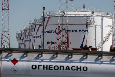 5 lý do khiến kế hoạch áp giá trần dầu Nga bất khả thi 