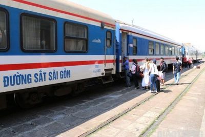 Đường sắt chạy thêm hơn 20 chuyến tàu tăng cường đi Vinh, Đà Nẵng dịp Tết