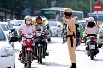 Tăng cường giải pháp giải quyết ùn tắc giao thông Hà Nội, TP Hồ Chí Minh