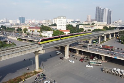 Chạy thử tích hợp toàn tuyến trên cao đường sắt Nhổn - Ga Hà Nội