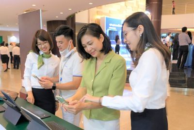 Vietcombank nâng cao trải nghiệm Ngân hàng số cho người tiêu dùng Việt