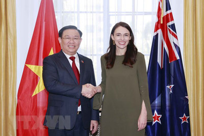 Chủ tịch Quốc hội đề nghị New Zealand xem xét gỡ bỏ rào cản thương mại