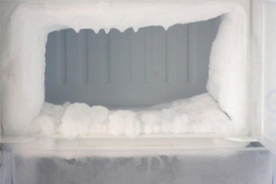 Xử lý tình trạng tủ lạnh bị đóng tuyết