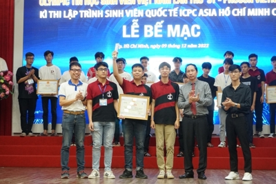 Chủ nhân giải thưởng cao nhất Olympic tin học sinh viên Việt Nam lần thứ 31