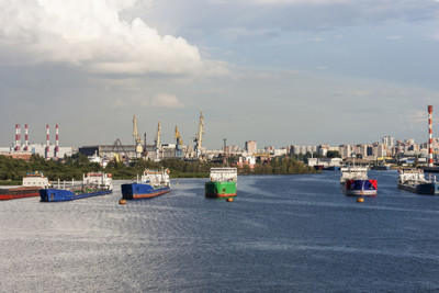 Moscow cảnh báo cứng rắn về quyết định áp trần giá dầu của phương Tây