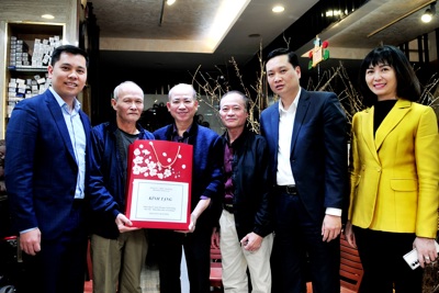 Quận Hoàn Kiếm: Thăm, tặng quà gia đình chính sách