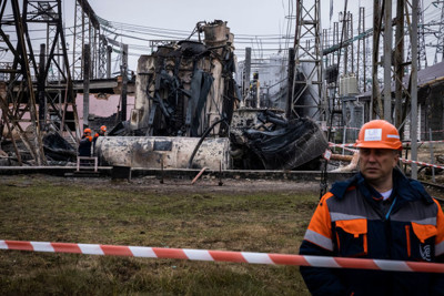 Ukraine ban bố tình trạng khẩn cấp năng lượng sau các đợt không kích của Nga