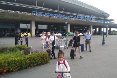 Giám đốc sân bay Phú Quốc lên tiếng việc "bị chê"