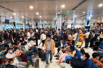 Sân bay Tân Sơn Nhất lên kế hoạch ứng phó với kịch bản 130.000 khách/ngày
