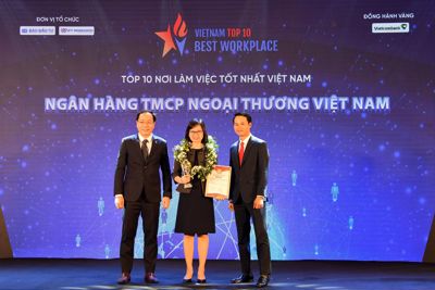 Vietcombank được vinh danh Top 10 nơi làm việc tốt nhất Việt Nam 2022 