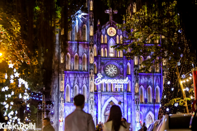 Nhà thờ Lớn Hà Nội lung linh về đêm dịp Giáng sinh 2022