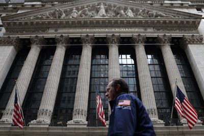 Chứng khoán Mỹ đối mặt nỗi lo suy thoái, S&P 500 lao dốc liền 3 tuần