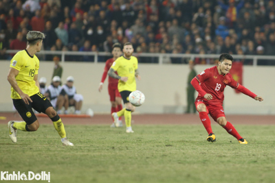 Quang Hải kiến tạo đẳng cấp cho Hoàng Đức ghi bàn sau 3 phút trên sân