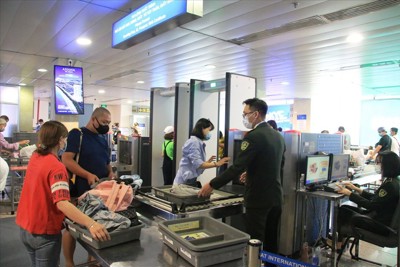 Công tác an ninh sân bay dịp Tết đang được chuẩn bị ra sao?