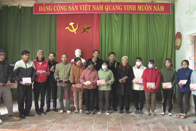 Huyện Thường Tín thăm, tặng quà Nhân dân vùng kinh tế mới huyện Hữu Lũng