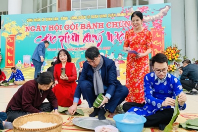 Quận Thanh Xuân: Tưng bừng ngày hội gói bánh chưng
