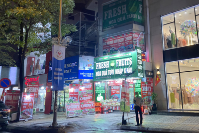 Hà Nội: Kiên quyết giải tỏa điểm kinh doanh trái cây lấn chiếm vỉa hè