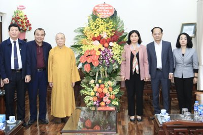 Lãnh đạo TP chúc mừng Giáo hội Phật giáo Việt Nam TP Hà Nội