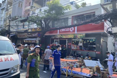 TP Hồ Chí Minh: Sập cửa hàng tiện lợi Circle K, 1 nữ sinh tử vong