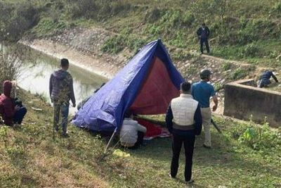 Nghệ An: Xe máy lao xuống mương nước, 3 người tử vong