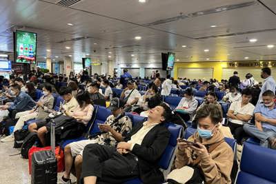 Sân bay Tân Sơn Nhất quá tải ngày mùng 2 Tết Nguyên đán 2023