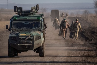 Đức ra quyết định cuối về xe tăng cho Ukraine, Kiev "thanh lọc" lãnh đạo