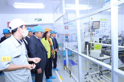 Chủ tịch UBND TP Trần Sỹ Thanh thăm Công ty TNHH Điện tử Meiko Việt Nam