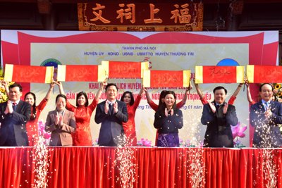 Lãnh đạo TP dự lễ khai bút, sản xuất các làng nghề tại huyện Thường Tín
