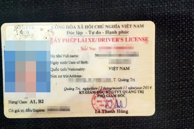 Quảng Trị: Dùng giấy phép lái xe giả, 1 phụ nữ bị cấm thi 5 năm