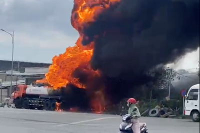Tai nạn giao thông hôm nay (3/2/2023): Cháy xe bồn chở xăng dầu