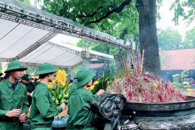 175 tân binh huyện Thanh Trì dâng hương tưởng nhớ Lão tướng  Phạm Tu