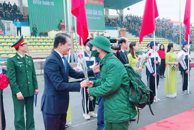 Huyện Thanh Trì tiễn 175 tân binh lên đường nhập ngũ