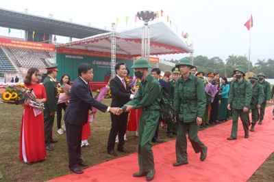 141 tân binh huyện Đan Phượng lên đường nhập ngũ