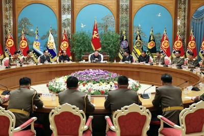 Nhà lãnh đạo Triều Tiên ra lệnh cho quân đội "sẵn sàng chiến tranh"