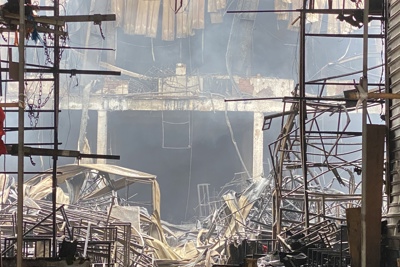 Khung cảnh tan hoang sau vụ cháy lớn tại chợ Tam Bạc