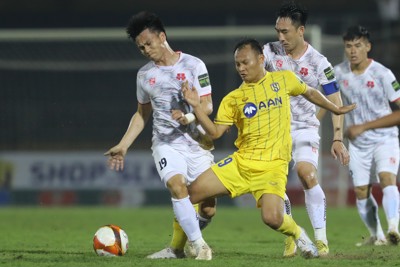 Vòng 3 V-League 2023: Thanh Hoá thắng SHB Đà Nẵng, SLNA hoà Hải Phòng