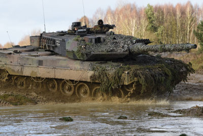 Đức gấp rút huấn luyện Ukraine dùng Leopard 2: Điều gì đang xảy ra?