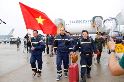 Hoàn thành nhiệm vụ ở Thổ Nhĩ Kỳ, đoàn cứu hộ Bộ Công an về nước