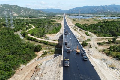 Hoàn thành 3 dự án thành phần cao tốc Bắc–Nam giai đoạn 1 trước 30/4