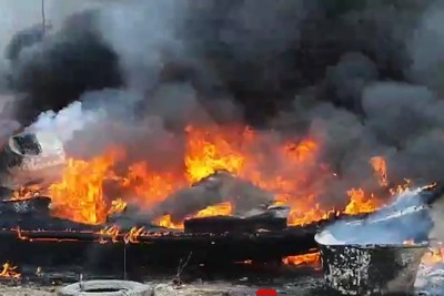 TP Hồ Chí Minh: Cháy lớn thiêu rụi khoảng 10 chiếc cano