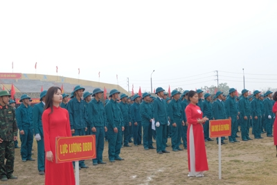 Hơn 700 chiến sỹ huyện Phúc Thọ tham gia huấn luyện sẵn sàng chiến đấu