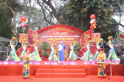 Quận Ba Đình: Ấn tượng lễ hội Ngày hóa của Đức Thánh Linh Lang Đại Vương