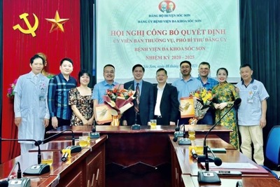 Huyện ủy Sóc Sơn công bố quyết định về công tác cán bộ