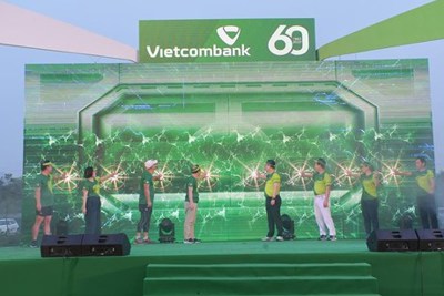 Vietcombank ra mắt quỹ hỗ trợ học sinh nghèo và phát động giải chạy  