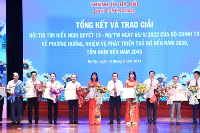 Xây dựng Đảng bộ Thành phố Hà Nội vững mạnh toàn diện