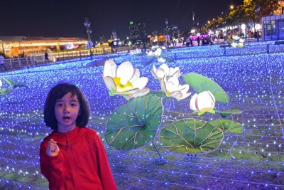 TP Hồ Chí Minh thắp sáng 500.000 đèn led trong một tháng ở Bến Bạch Đằng