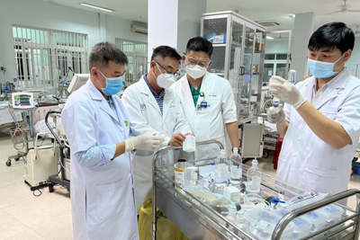 Khẩn cấp mang thuốc hiếm từ BV Chợ Rẫy ra Quảng Nam cứu người