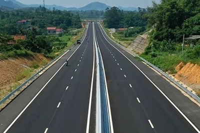 Điều chỉnh cao tốc Tuyên Quang-Phú Thọ kết nối cao tốc Nội Bài-Lào Cai