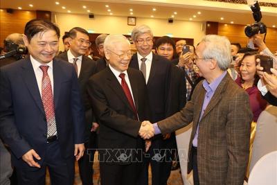 Tổng Bí thư Nguyễn Phú Trọng dự lễ kỷ niệm 60 năm Chủ tịch Hồ Chí Minh gặp mặt đội ngũ trí thức